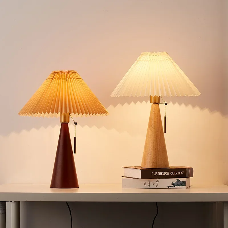 レトロプリーツテーブルランプ北欧無垢材ライト研究読書用寝室の - Solar Lamp のレビューと価格